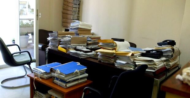 Στη δημοσιότητα ΚΥΑ για τη διαθεσιμότητα 2.000 δημοσίων υπαλλήλων
