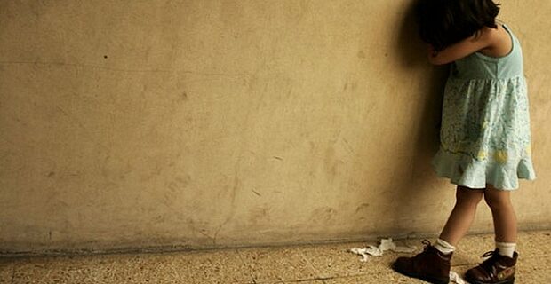 Έγγραφο Στουρνάρα: Τα ελληνόπουλα, πρώτα θύματα της φτώχειας