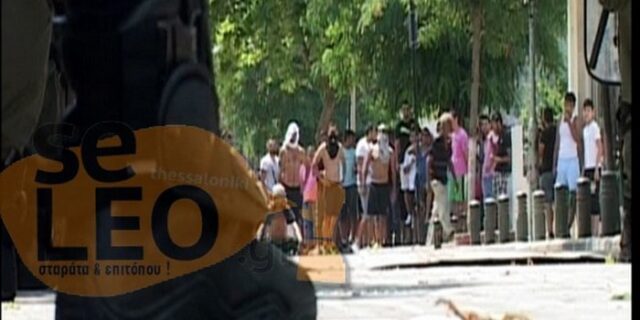 Επεισόδια στο Δενδροπόταμο για “μαϊμού” προϊόντα – Τραυματίστηκαν αστυνομικοί