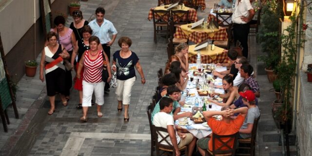 Μπαράζ ελέγχων της Οικονομικής Αστυνομίας: Η φοροδιαφυγή καλά κρατεί