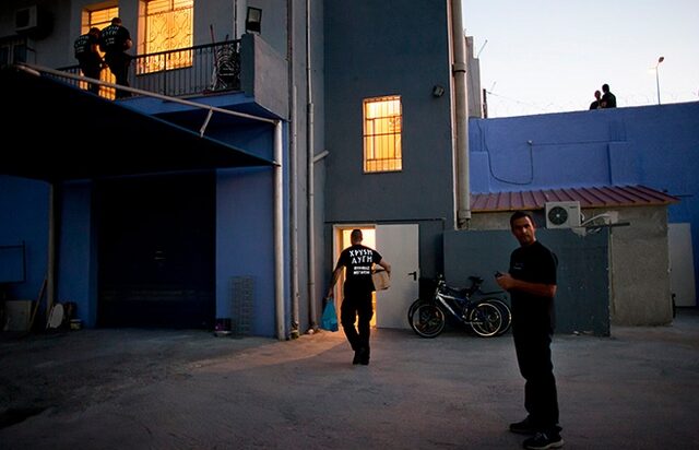Guardian: Στην Ελλάδα της κρίσης ο φασισμός ανεβαίνει