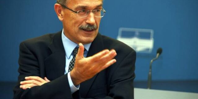 Καψής: Η ΕΡΤ έπρεπε να ανασυγκροτηθεί, χωρίς να κλείσει