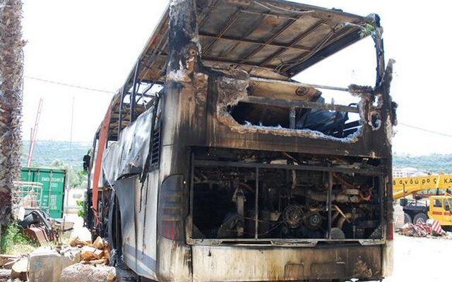 Φωτιά σε λεωφορείο του ΚΤΕΛ Καρδίτσας εν κινήσει