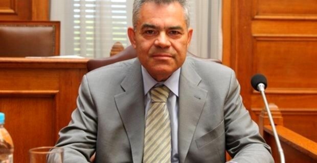 Παραπομπή Μαντέλη για το σκάνδαλο της Siemens προτείνει ο εισαγγελέας