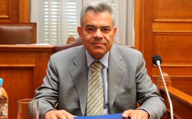 Παραπομπή Μαντέλη για το σκάνδαλο της Siemens προτείνει ο εισαγγελέας