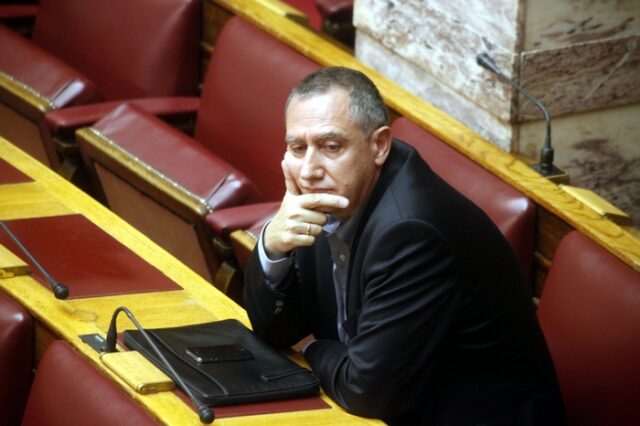 Μιχελάκης: ”Θα φύγουν όσοι δημοτικοί υπάλληλοι προσλήφθηκαν παράνομα”