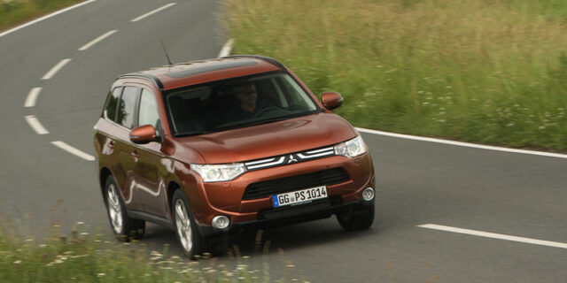 Mitsubishi Outlander. Το Σύστημα Forward Collision Mitigation κερδίζει βραβείο