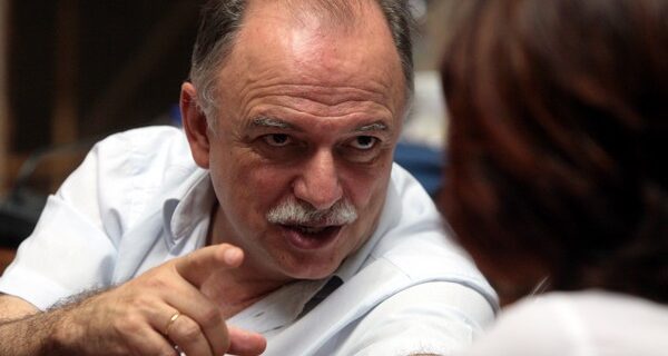 Παπαδημούλης προς Καμμένο: Κακώς επιτίθεται σε Φίλη