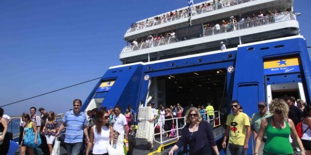 Με εισοδηματικά κριτήρια οι δωρεάν μετακινήσεις με πλοία