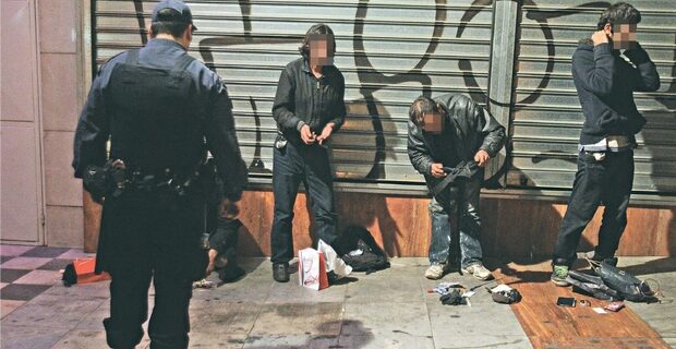 Η υγεία υπό αστυνομική επιτήρηση