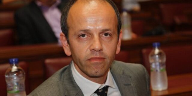 Δ. Σαλτούρος: “Ψηφίζουν τη Χρυσή Αυγή για να διώξουν τους τενεκέδες”