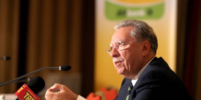 Πρόγραμμα εθελουσίας εξόδου στην Τράπεζα Πειραιώς