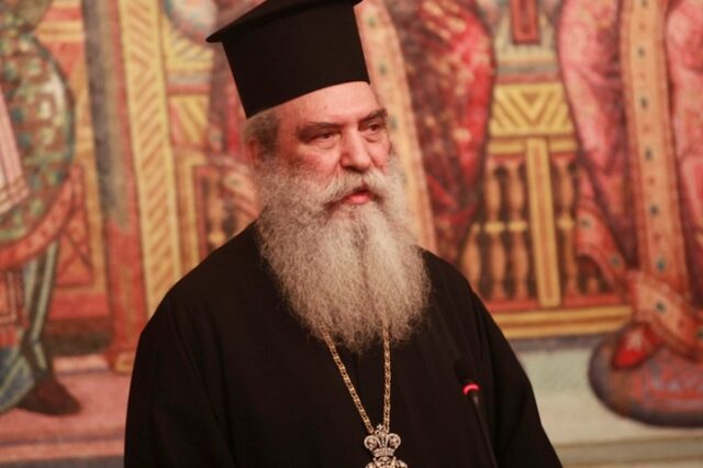 Μητροπολίτης Σπάρτης: Μη βαφτίζετε τα παιδιά σας στη θάλασσα