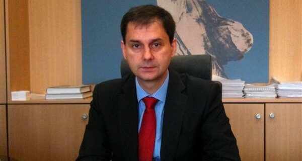 Θεοχάρης: Δεν θα δοθεί επιπλέον παράταση για τις δηλώσεις