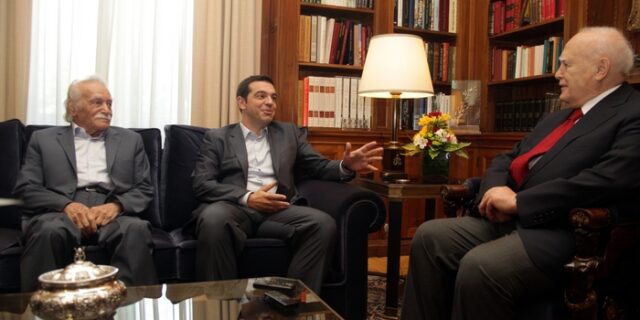 Τσίπρας σε Παπούλια: “Πρέπει να διεκδικήσουμε τις γερμανικές αποζημιώσεις και το κατοχικό δάνειο”