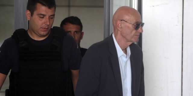 Ζήγρας: Να ζητήσει συγγνώμη από τους Έλληνες το ελβετικό κράτος