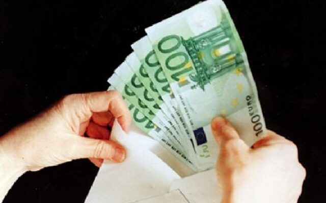 Επιχείρησαν να δωροδοκήσουν τον διοικητή του νοσοκομείου Σερρών