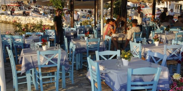 Με μειωμένο ΦΠΑ στην εστίαση – Το προσωρινό… 13άρι