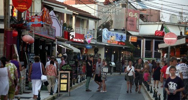 EΣΕΕ: Οι μικρές επιχειρήσεις μειώνουν ευκολότερα και περισσότερο τις τιμές