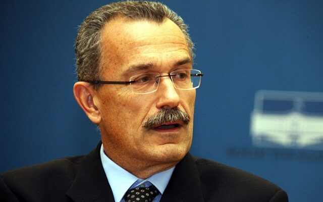 Π. Καψής: “Οι 450.000 ευρώ είναι για δαπάνες του γραφείου και όχι ο μισθός μου”