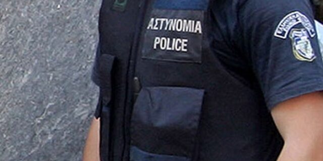 Συνελήφθη ταξιτζής για μεταφορά λαθρομεταναστών