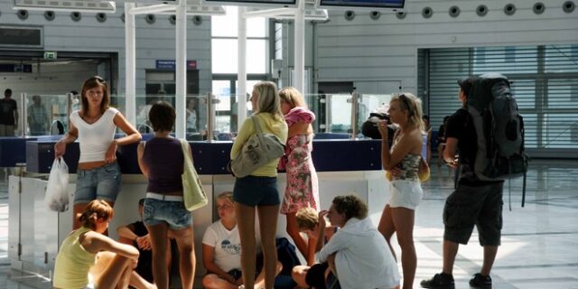Ιανουάριος – Μάρτιος 2014: 1,187 εκατ. τουρίστες ήρθαν στην Ελλάδα
