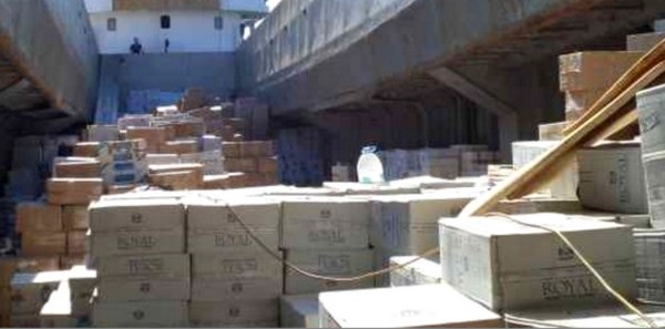 Φορτηγό μετέφερε 60.000 πακέτα λαθραίων τσιγάρων