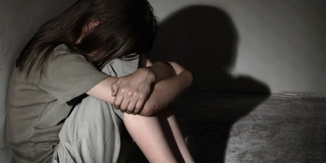 Σοκ στη Λέσβο: 23χρονος βίασε 13χρονη σε ξενοδοχείο