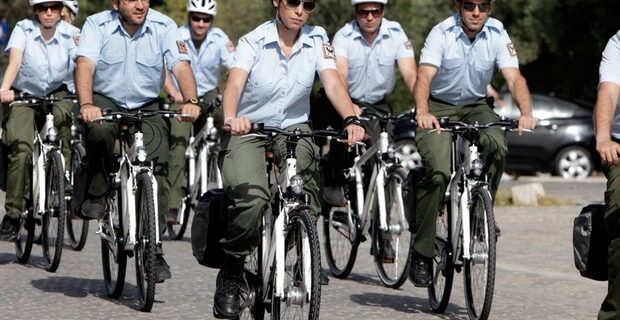 Στον αέρα η διαθεσιμότητα 3.000 δημοτικών αστυνομικών