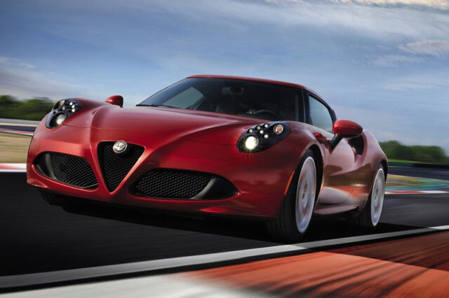 4C. Σχεδίαση Alfa Romeo κατασκευή στο εργοστάσιο της Maserati