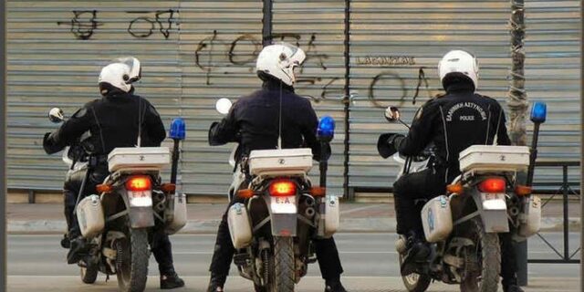 Θεσσαλονίκη: Αστυνομικός διακινούσε εξαρτήματα όπλων μέσω διαδικτύου