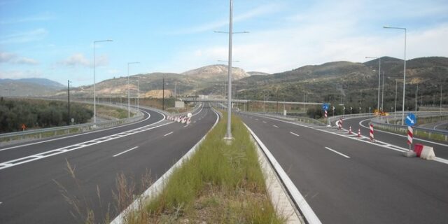 Σοβαρός τραυματισμός πεζού σε πάρκινγκ της ΕΟ Τρίπολης-Καλαμάτας
