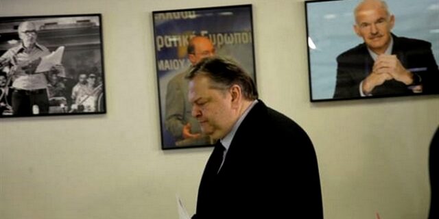 Με σήμα την “Ελιά” και ως Ευρωπαϊκό Σοσιαλιστικό Κόμμα, το ΠΑΣΟΚ στις ευρωεκλογές