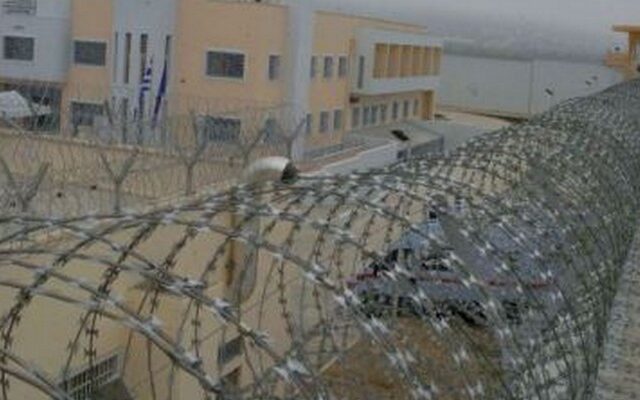 Νέα ευρήματα στις φυλακές Δομοκού