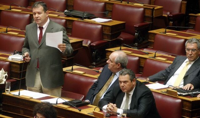 Εικονοστάσι στη Βουλή για να προσεύχεται ζητά βουλευτής των ΑΝ.ΕΛ.