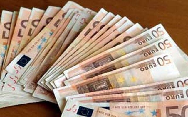 Πεντάχρονος έκλεψε 7.000 ευρώ από ιερέα στο Ηράκλειο
