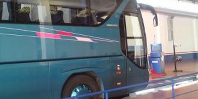 Χίος: Χωρίς πιστοποίηση οδηγοί και οχήματα που μεταφέρουν μαθητές