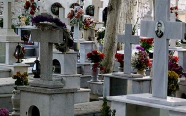 Πάτρα: 600 αιτήσεις για 6 νεκροθάφτες και 6 καθαρίστριες στο νεκροταφείο