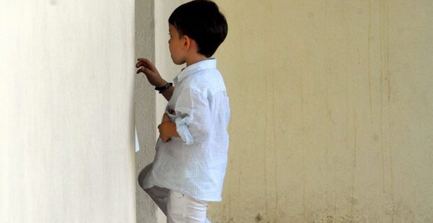 Η κόντρα εκπαιδευτικών-κυβέρνησης και τα προνήπια που μένουν εκτός σχολείου