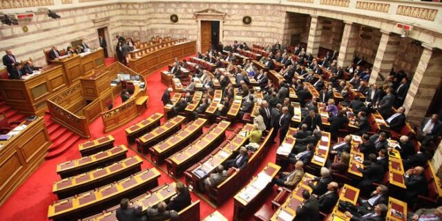 Κοινή δράση των κομμάτων του “συνταγματικού τόξου” κατά της Χ.Α. ζητάει το ΠΑΣΟΚ