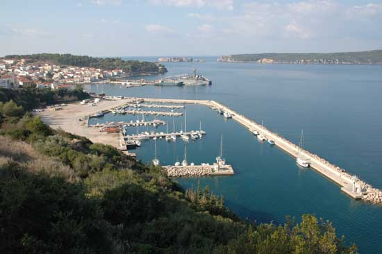 Έντεκα “μνηστήρες” για μαρίνες σε Χίο και Πύλο