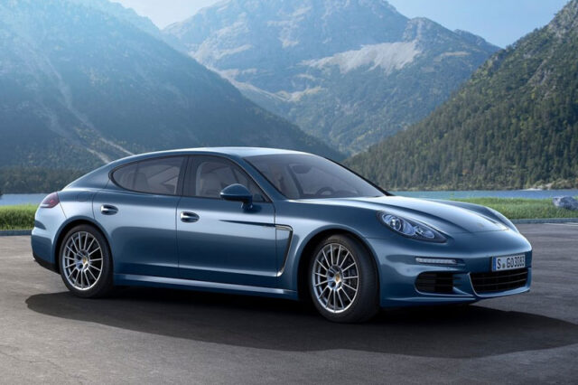 Με 300 ίππους πάει στη Φρανκφούρτη η νέα Porsche Panamera Diesel
