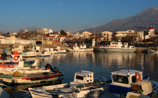 Αλλοδαπός δημοσιογράφος απείλησε να πνίξει το παιδί του στη Σαμοθράκη