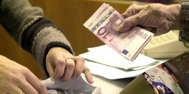 Ρέθυμνο: Της έκοψαν τη σύνταξη γιατί άκουσαν ότι είχε πεθάνει