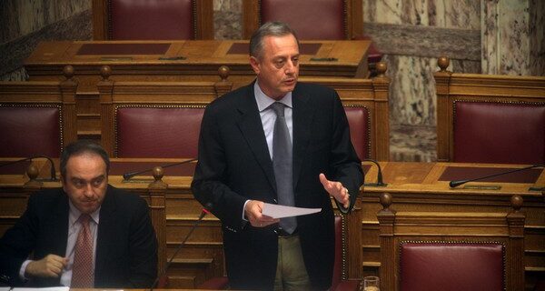 Υπερχρεωμένα νοικοκυριά: Διαδιακασία ειδικής διαμεσολάβησης για ταχύτερη διευθέτηση οφειλών