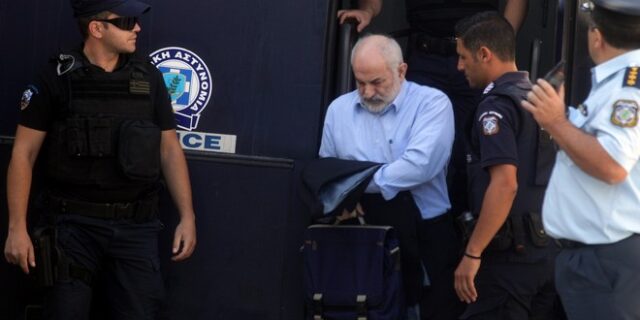 Εισαγγελέας: Ο Σμπώκος ήταν ο “βοσκός” του μαύρου χρήματος του Άκη