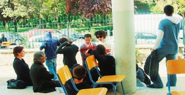 Δ. Αθηναίων: 1.200 μερίδες φαγητού και δωρέαν φροντιστήριο στους μαθητές