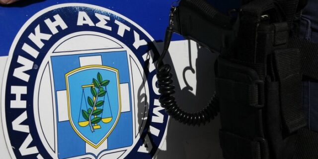 Πάτρα: Γρονθοκόπησαν γυναίκα γιατί δεν τους έδωσε χρήματα