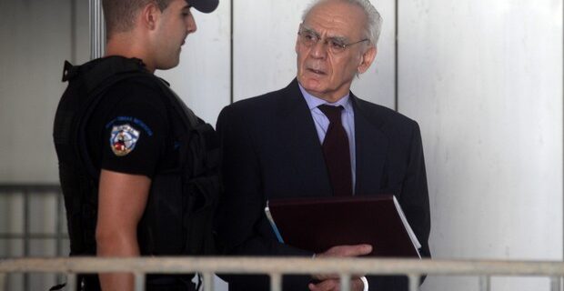 Εκπρόσωπος Δημοσίου για Τσοχατζόπουλο: “Ικετεύει για τη Σταμάτη, αλλά όχι για το παιδί του”
