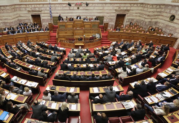 Ατιμωρησίας το ανάγνωσμα: Από τους 136 υπουργούς που η δικογραφία τους έφτασε στη Βουλή παραπέμφθηκε μόνο ο Παπακωνσταντίνου
